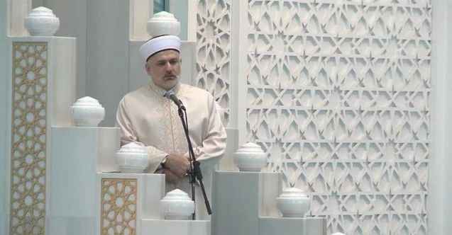 Ahmet Hamdi Akseki Camii’nde temsilen cuma namazı kılındı