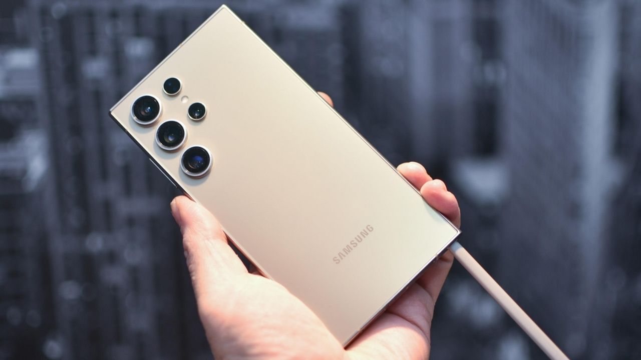 Galaxy S26 Ultra 60W Hızlı Şarjla Geliyor: 30 Dakikada Yüzde 80 Doluluk