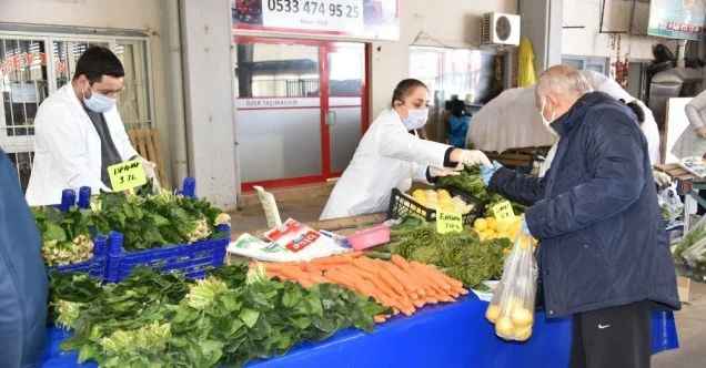 Aliağa Cumartesi Pazarında korona virüs önlemleri