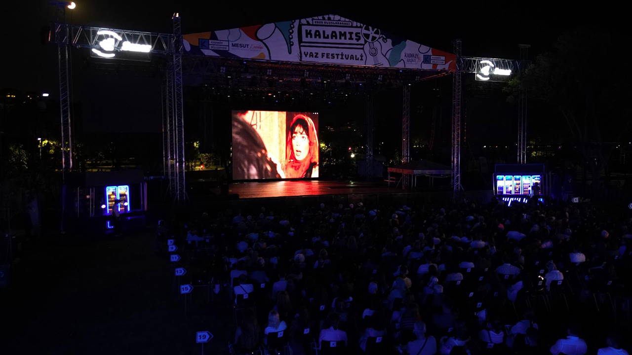 Kalamış Yaz Festivali Türkan Şoray ile Başladı