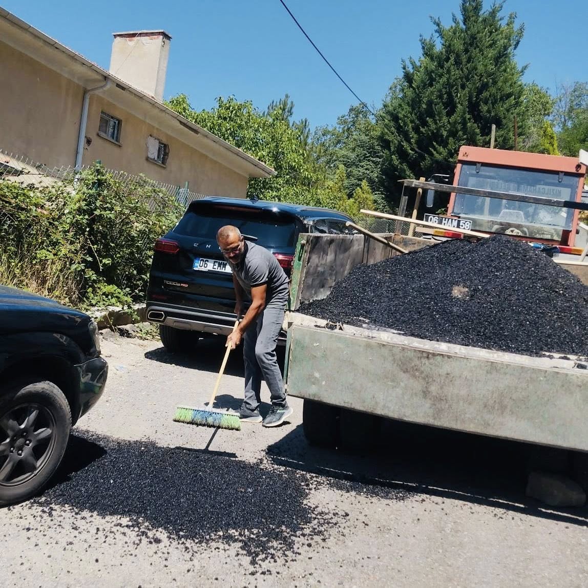 Kızılcahamam Belediyesi Sokakları Yeniliyor