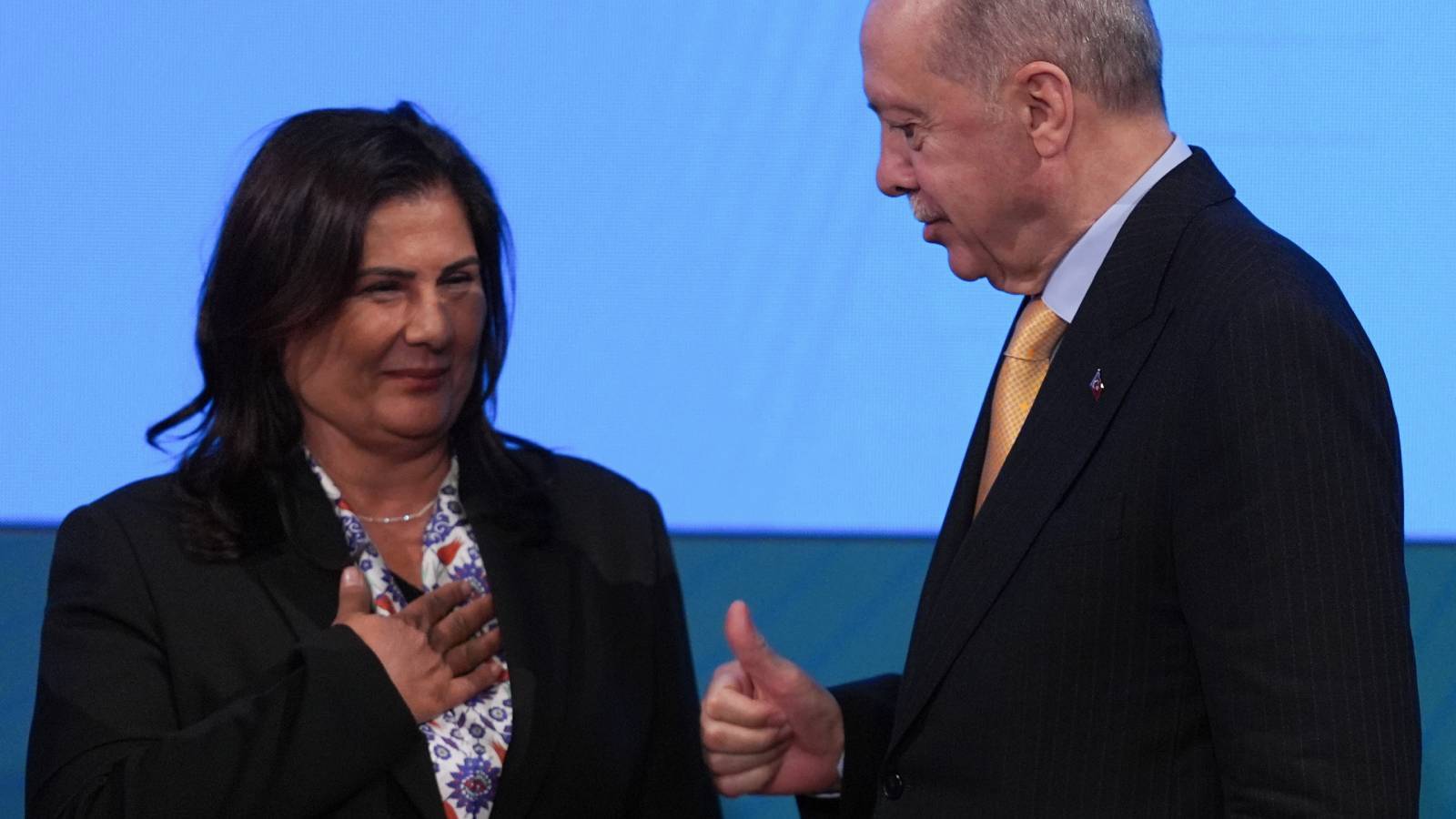 AKP’de Özlem Çerçioğlu Tartışması: Parti İçi Rahatsızlık Yükseliyor