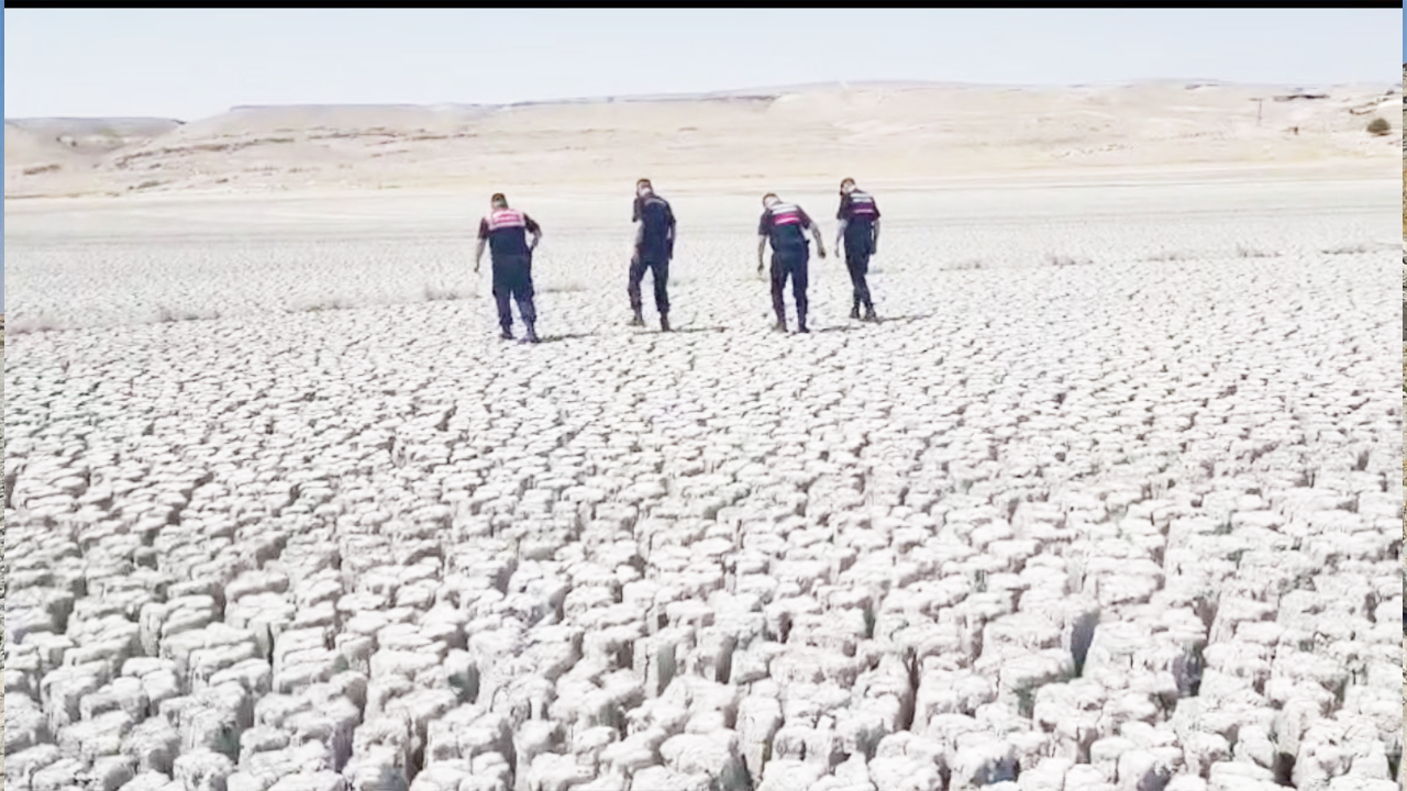 Bu görüntüler Afrika çöllerinden değil Yozgat’tan, kuraklık kapıda!