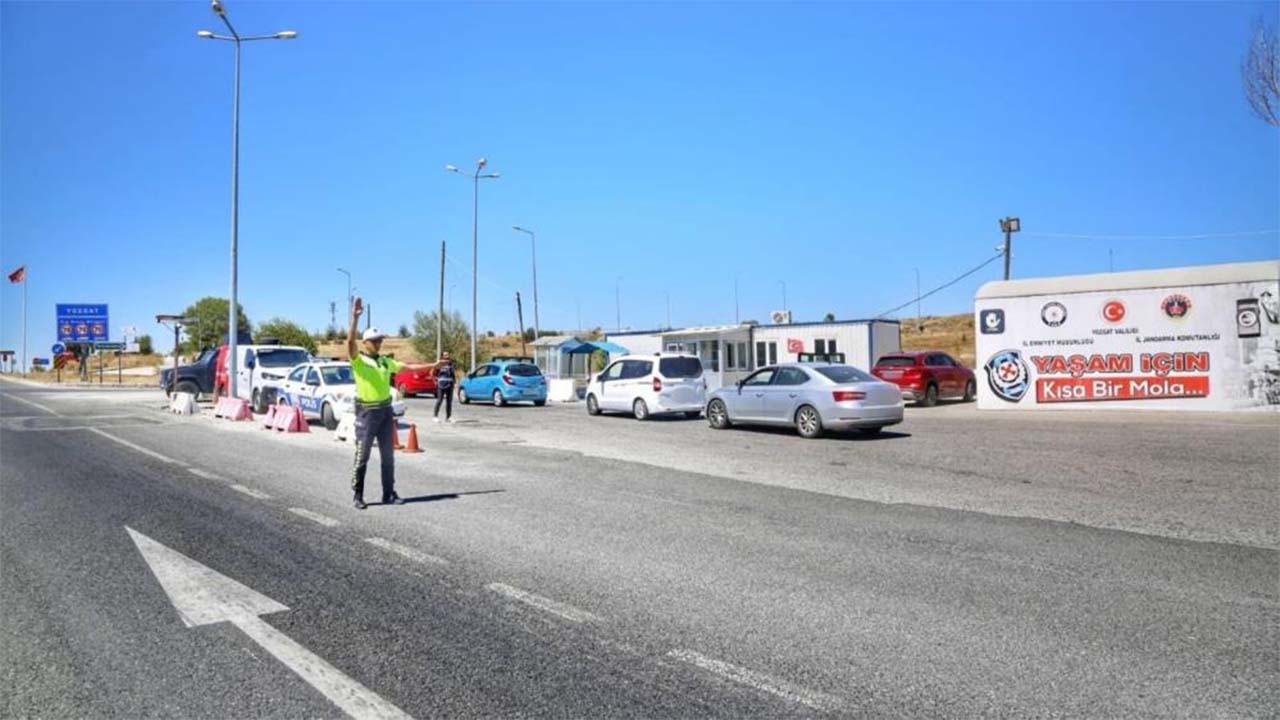 Yozgat’ta Binlerce Kişi ve Araç Denetlendi: 4 Gözaltı 32 Ceza