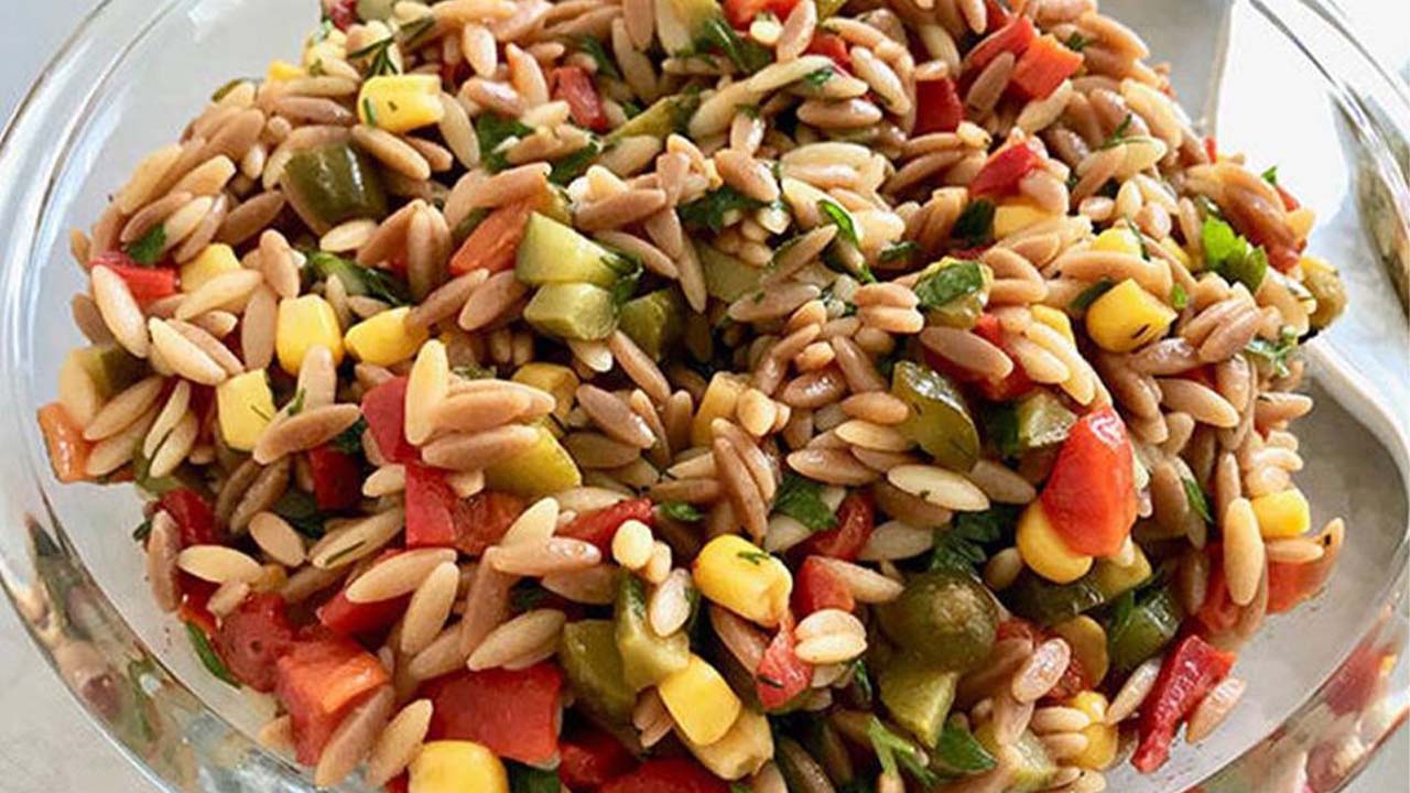 Sağlıklı Yaz Tarifleri: Şehriye Salatası Nasıl Yapılır?