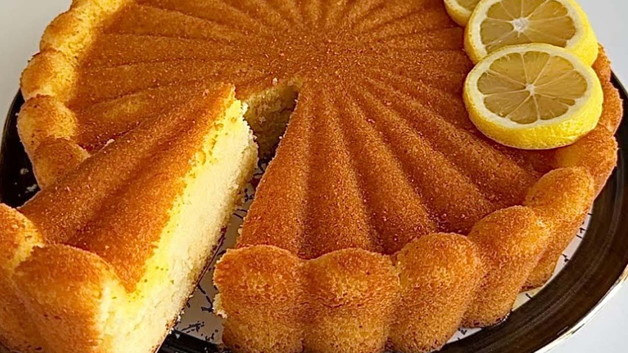 Mis Gibi Limon Kokulu Yumuşacık Kek Tarifi!