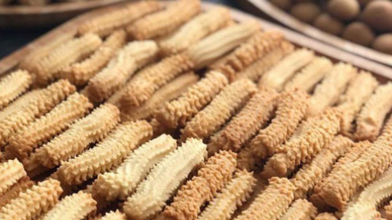 Ağızda Dağılan Lezzet: Tırtıl Kurabiye Tarifi ile Tanışın