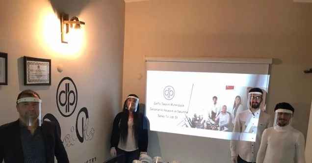 Bartın Üniversitesi öğrencileri yüz koruyucu siperlik üretti