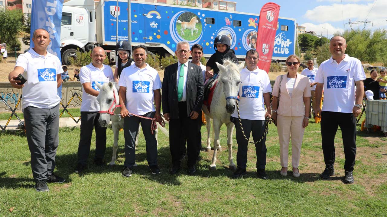 Minikler Ata Bindi Gönüllerince Eğlendi! Yozgat’ta Renkli Etkinlik