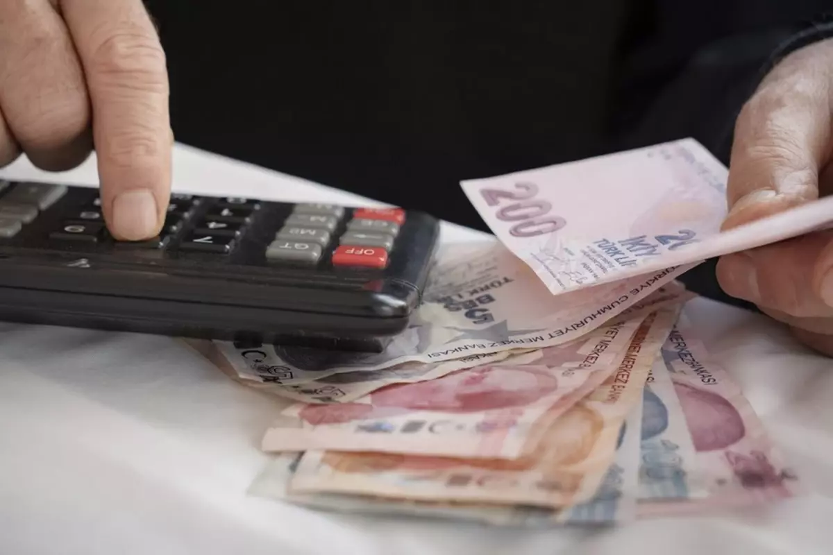 5 Yıl Erken Emeklilik Fırsatı: Hükümet Düğmeye Bastı, Kimler Yararlanacak?