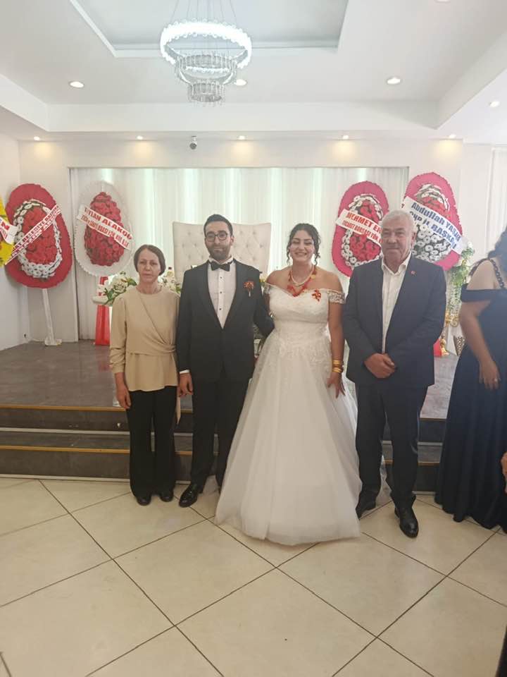 Yozgat’ın Sevilen İsimlerinden Karslıoğlu Ailesinin Mutlu Günü