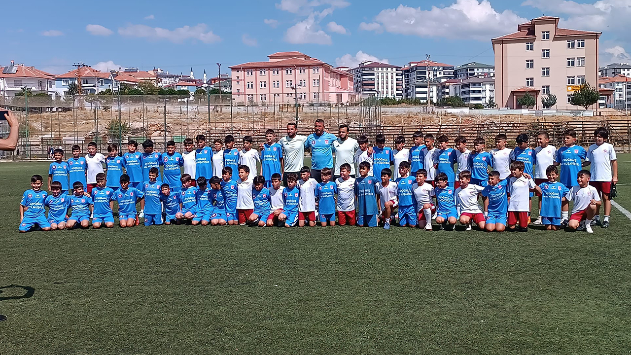 Yozgat'ta Kardeşlik Bağını Güçlendiren Maç