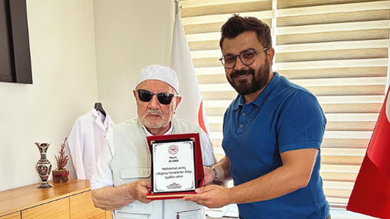 Akdağmadeni’nde kurucu olarak görev yaptı: o müdüre vefa