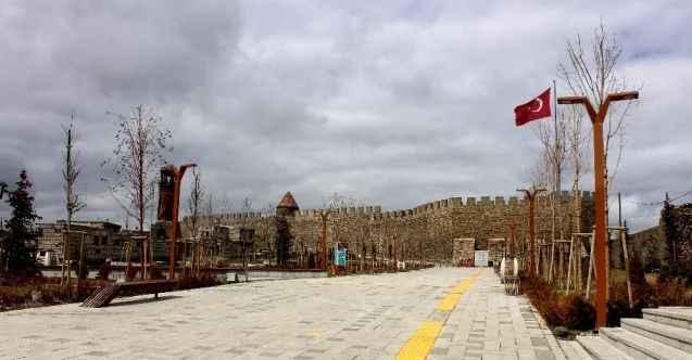 Erzurum’un en işlek yerleri sessizliğe büründü