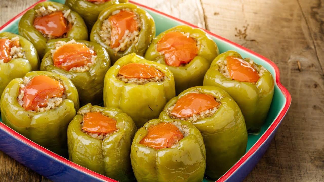 Zeytinyağlı Biber Dolması Nasıl Yapılır