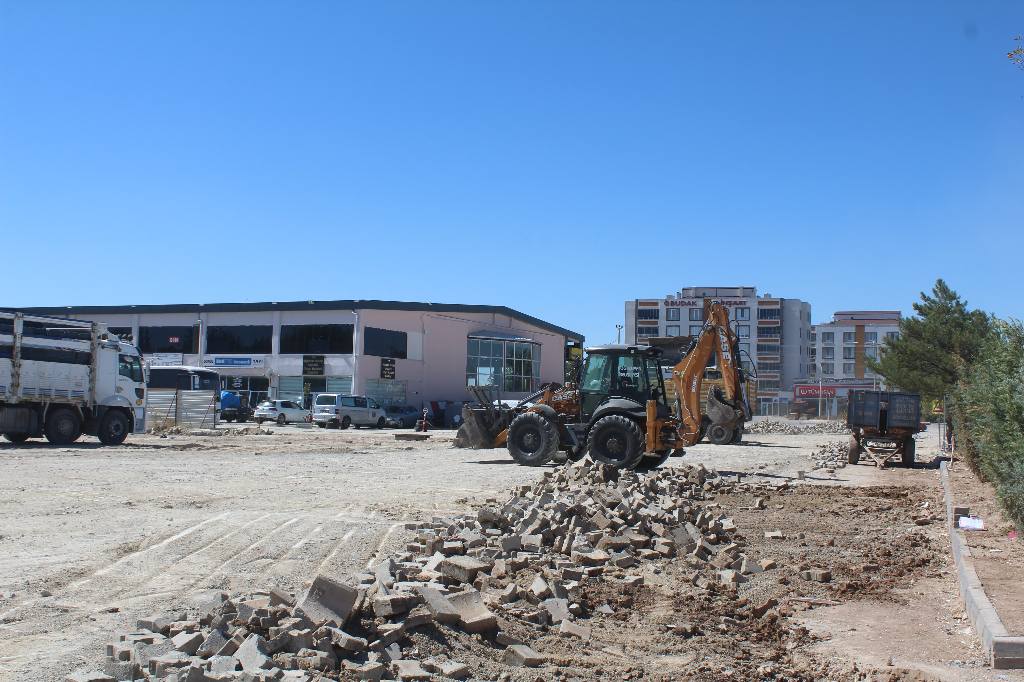 Boğazlıyan Belediyesi Hafta Sonu da Çalışmalarına Devam Ediyor
