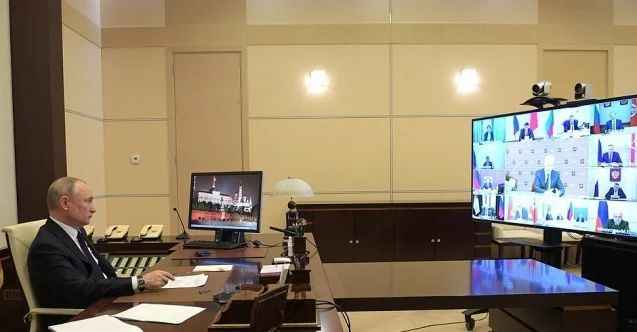 Rusya Devlet Başkanı Putin: "Ülkede ekonomiyi durduramayız"
