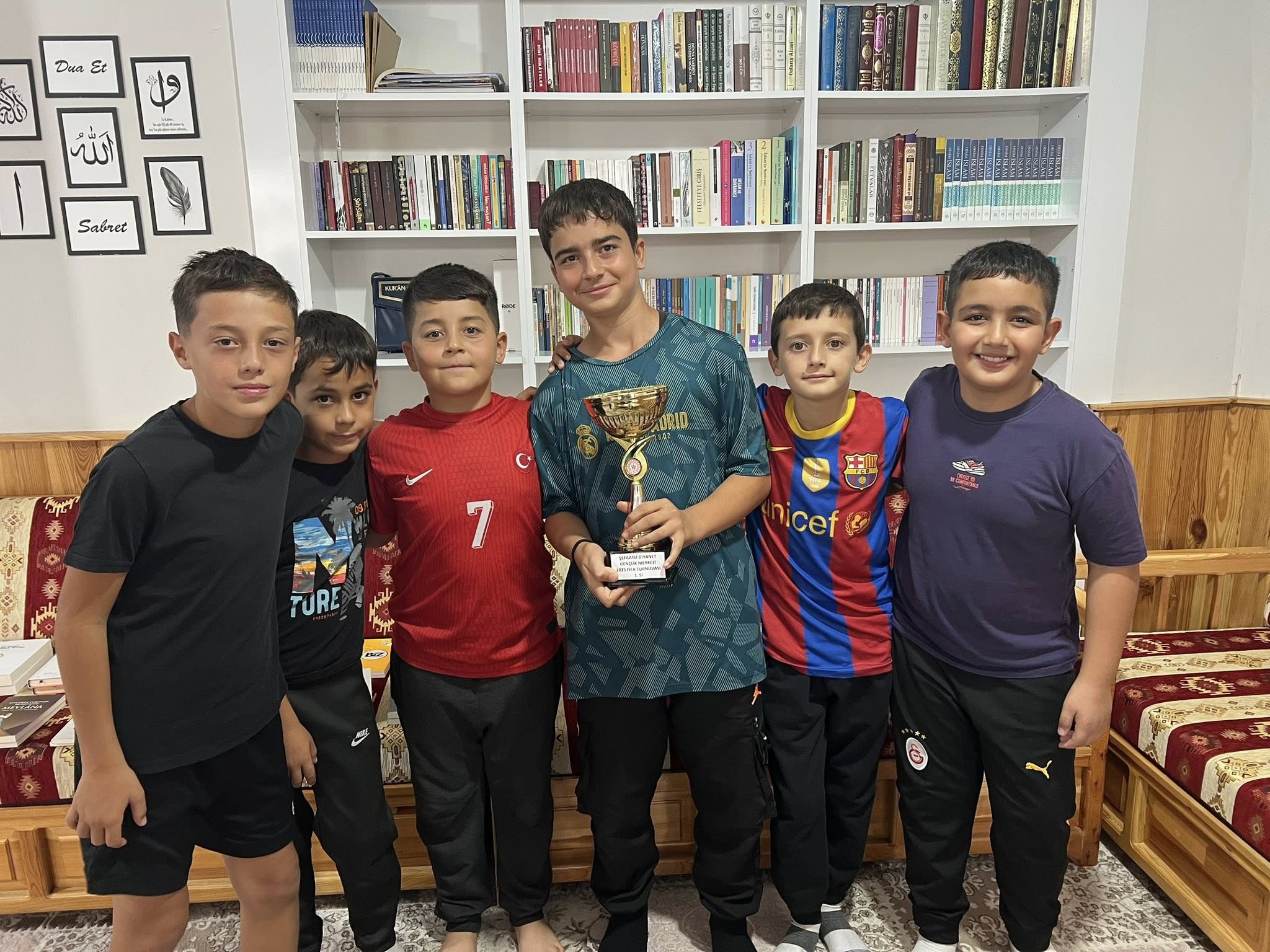 Şefaatli Müftülüğü’nden Gençlere Anlamlı Etkinlik: FIFA Turnuvası ile Filistin’e Destek