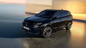 PEUGEOT Elektrikli SUV E-5008 Sanatla Buluşuyor