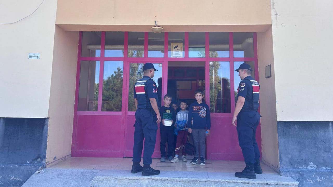 Yozgat’ta Jandarma Öğrenci Güvenliği İçin Harekete Geçti!