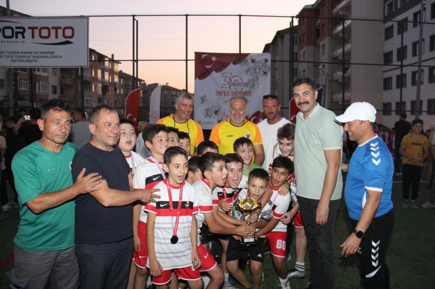 Yozgat’ta 30 Ağustos Zafer Bayramı Futbol Turnuvası Büyük Coşkuyla Tamamlandı