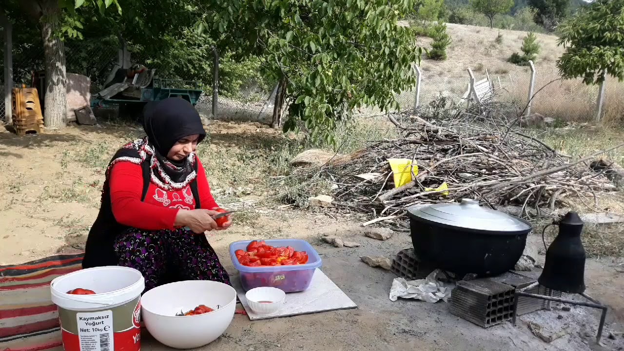 Köy Usulü Domates Salçası Nasıl Yapılır