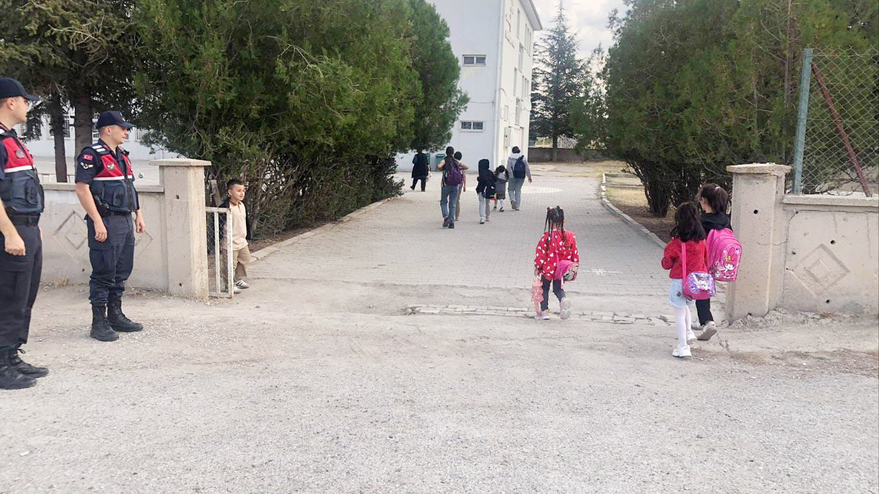 Yozgat Jandarmasından okullara güvenlik denetimi!