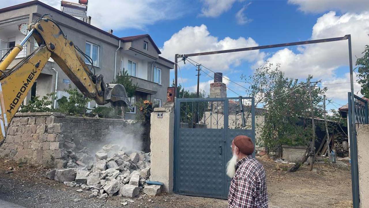 Sorgun’da Kaçak Yapılara Geçit Yok!
