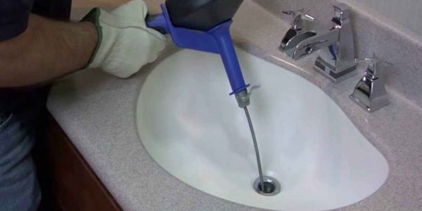 Saçla Tıkanan Banyo Gideri Nasıl Açılır