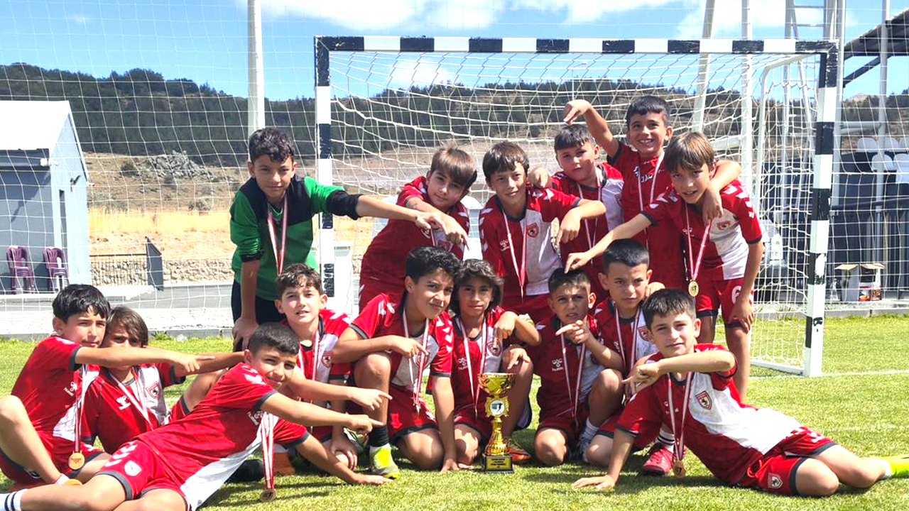 Kayseri’de Nefes Kesen Futbol Turnuvası'nda Yozgat Rüzgarı