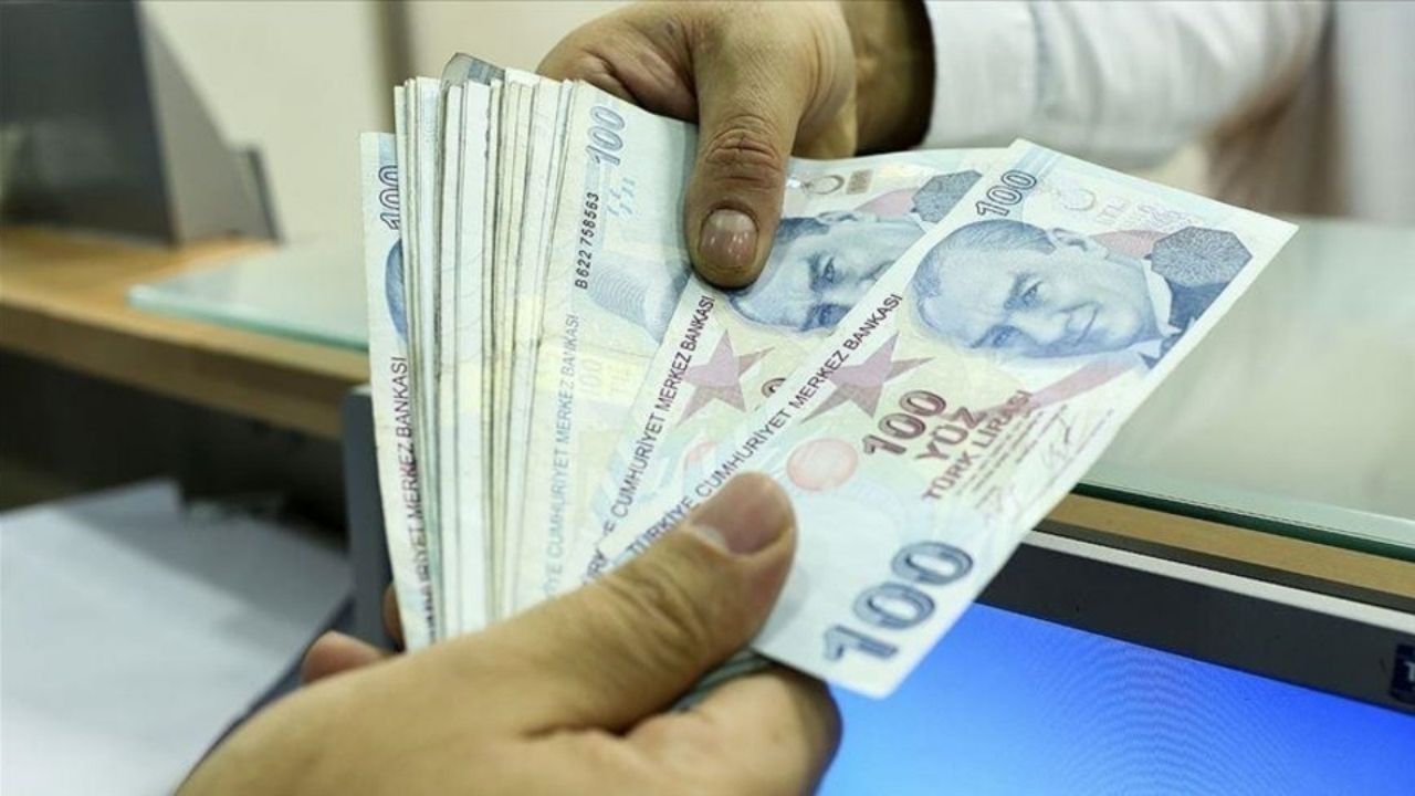 Emekli Maaşlarına Prim Borcu Kesintisi Geliyor