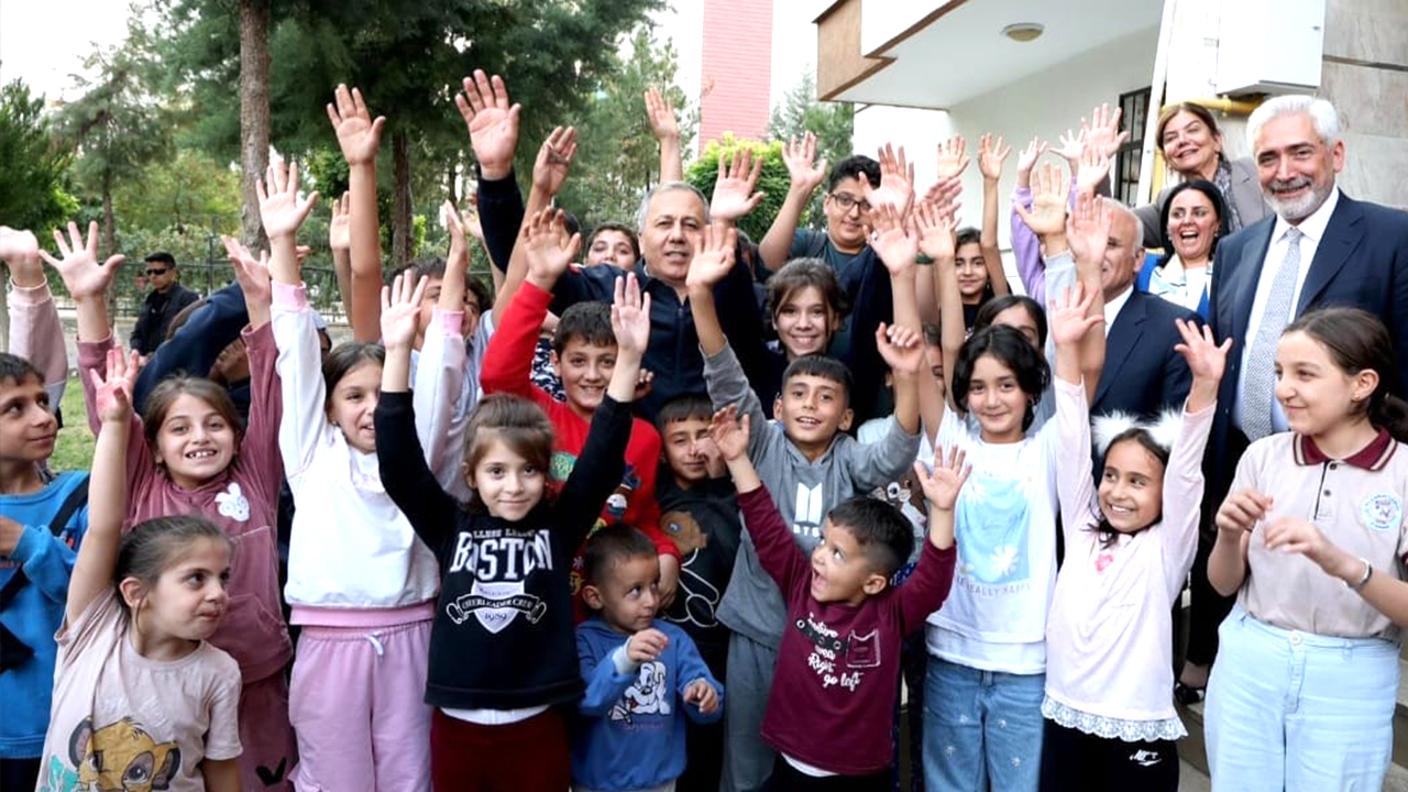 Diyarbakır’da Huzur Var: Bakan Ali Yerlikaya’dan Anlamlı Ziyaretler