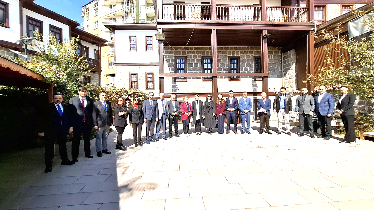 AK Parti Grup Başkanvekili Özlem Zengin Açıkladı: Yeni Anayasa Türkiye’nin Geleceğini Şekillendirecek!