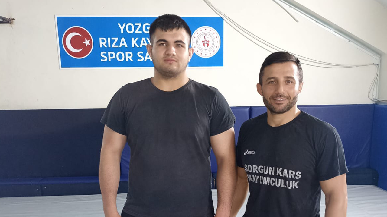 Yozgatlı Antrenör ve Öğrencisinden Milli Gurur: Madalya Bekliyoruz