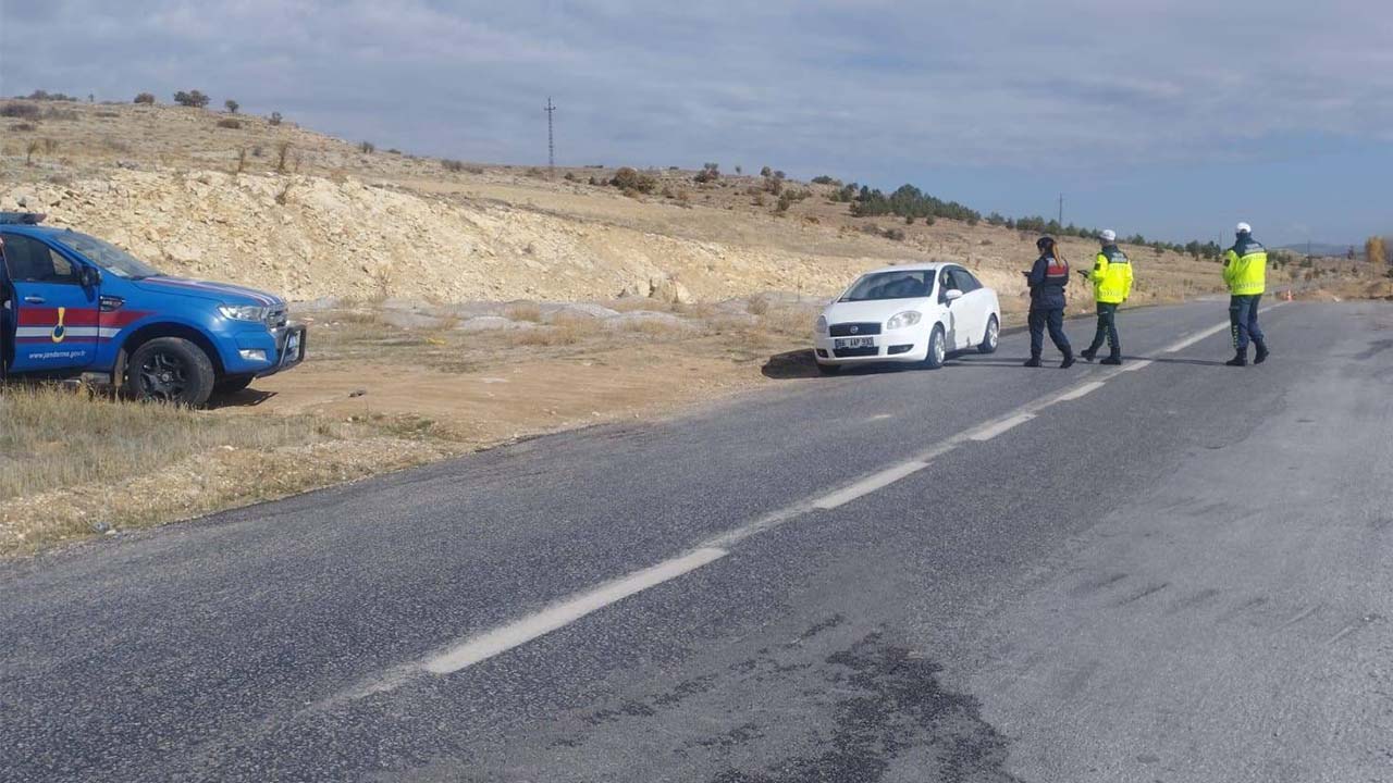 Çayıralan’da Jandarma Ekipleri Trafikte Kuş Uçurtmadı