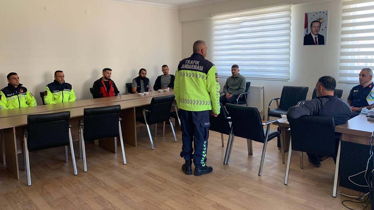 Yozgat İl Jandarma’dan Sürücülere Trafik Eğitimi