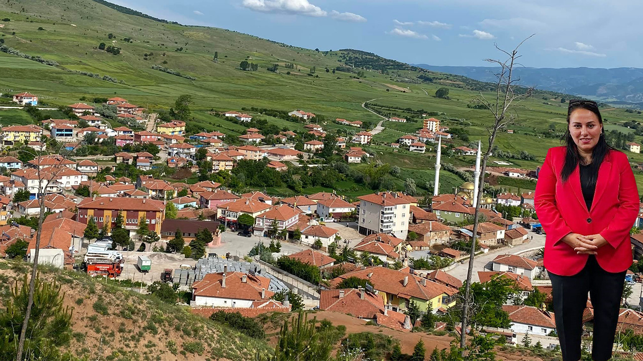 Aydıncık’ın kadın muhtarı başkan makamında