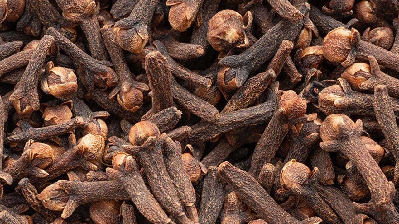 Yozgatlıların Doğal Tercihi: Karanfilin Şaşırtan Faydaları!