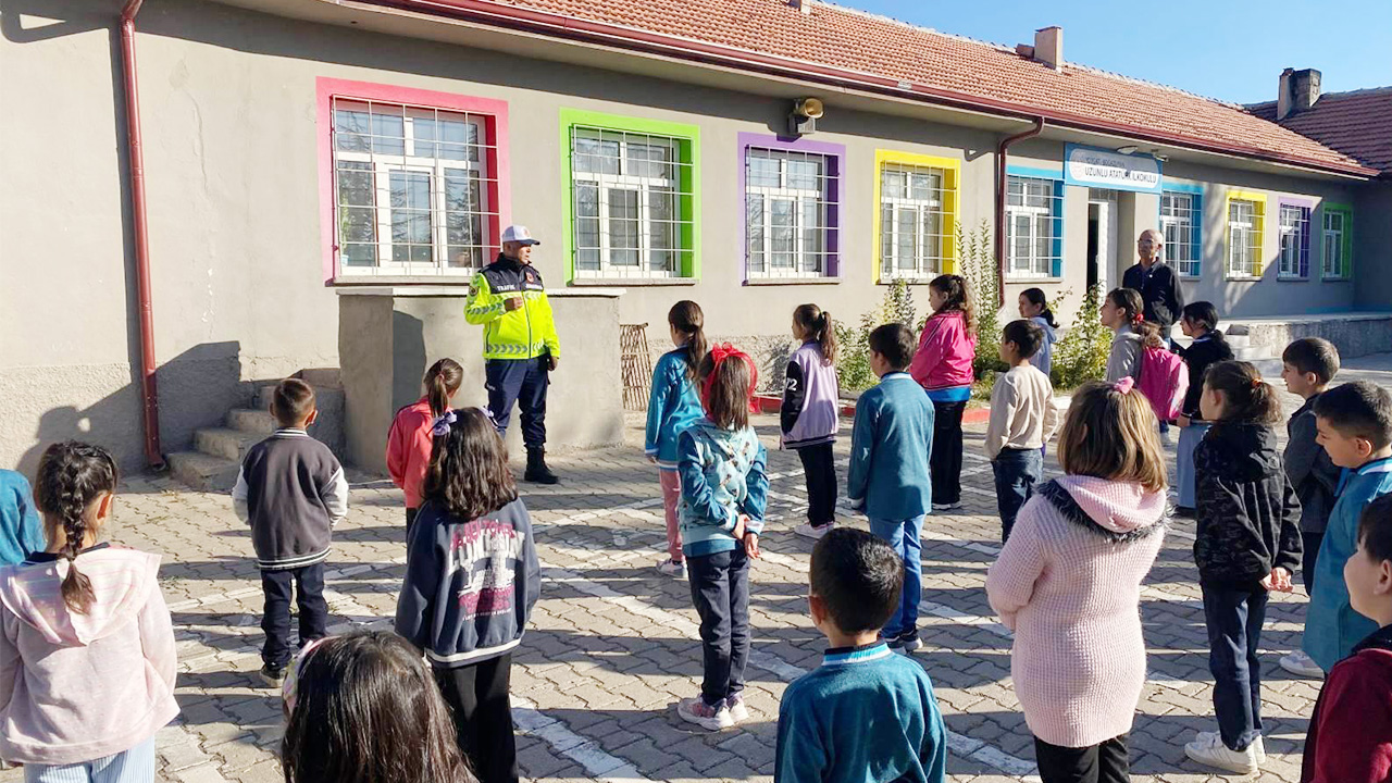 Yozgat’ın Boğazlıyan İlçesi’nde miniklere trafik eğitimi