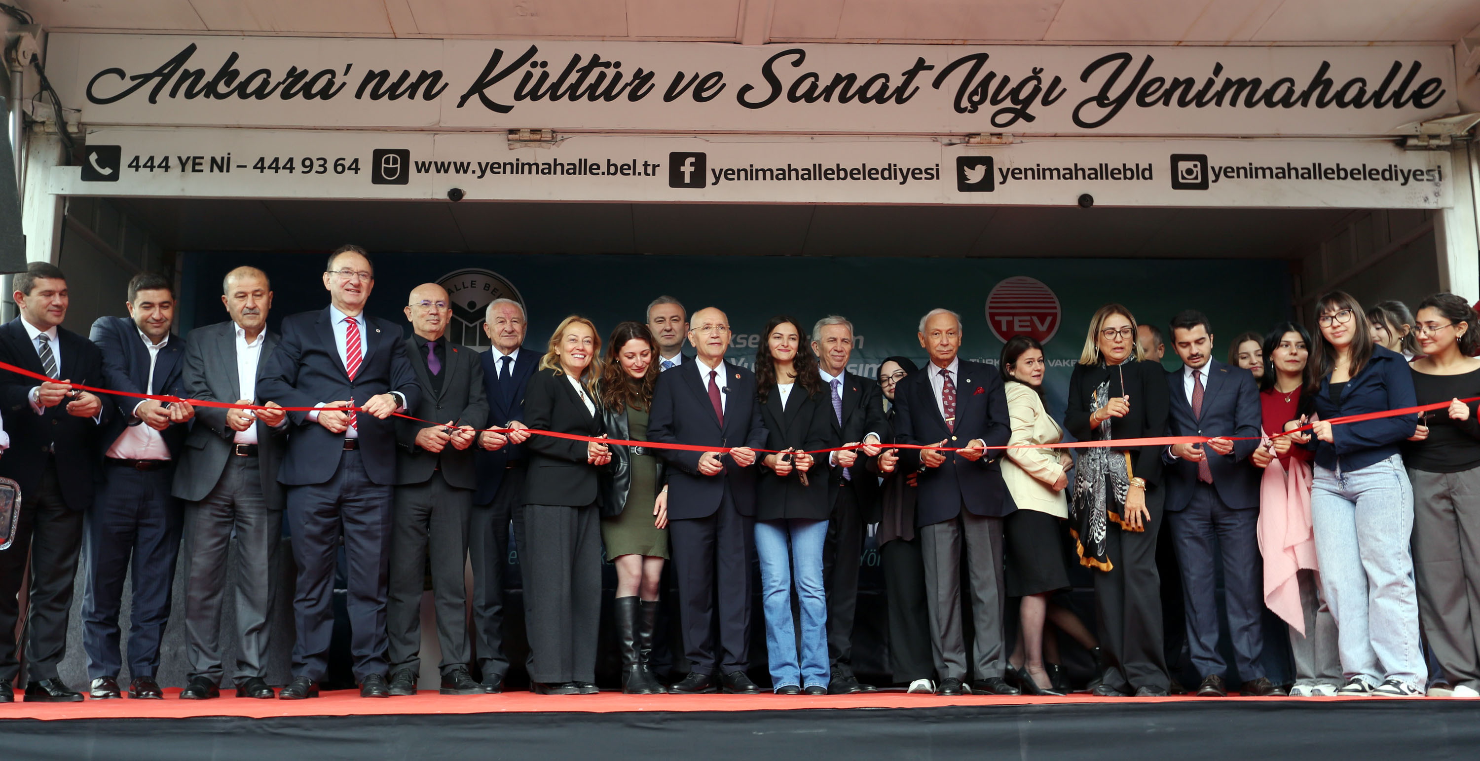 Yenimahalle’nin dev eğitim yuvası açıldı