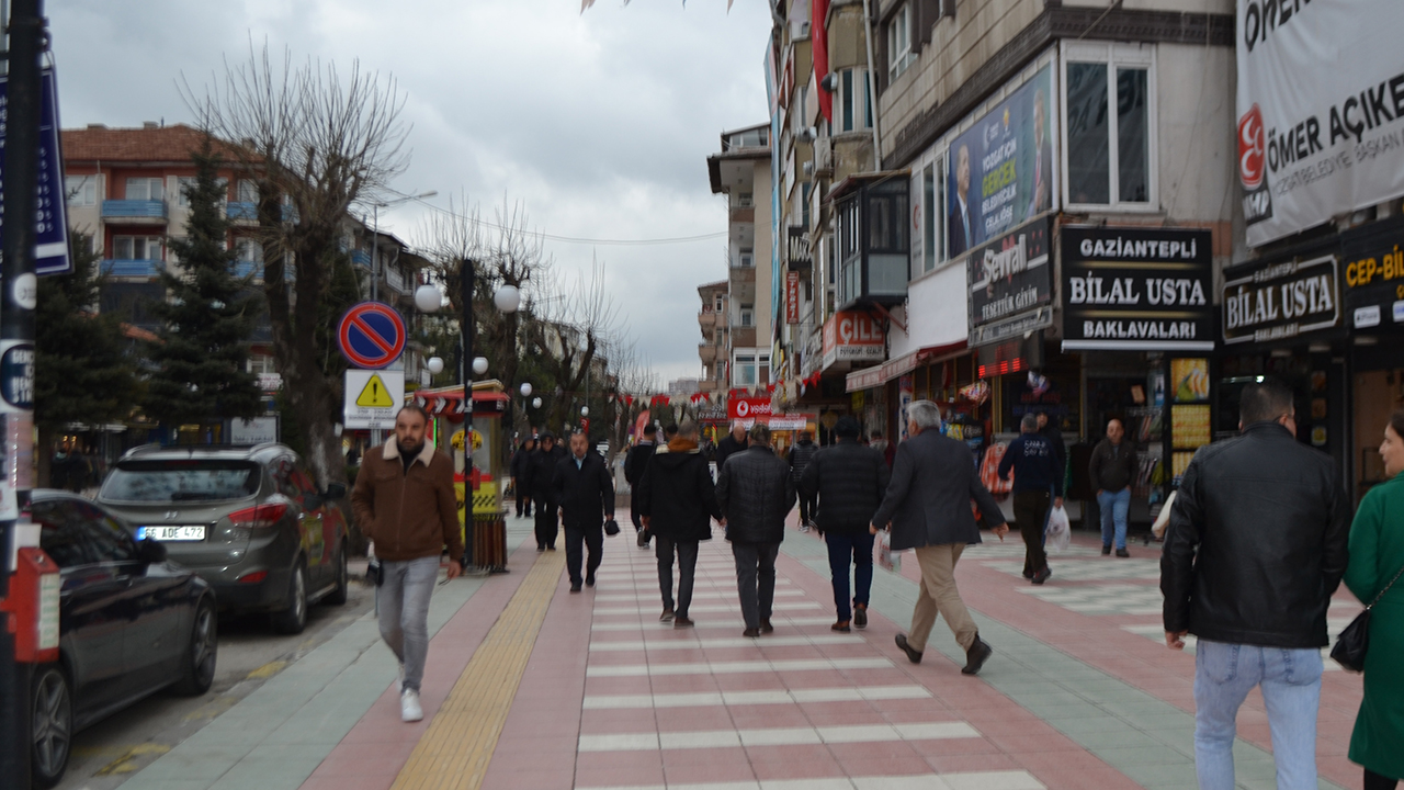 Yozgat'ta Eski Askerlik Şubesi Önünde Gerginlik