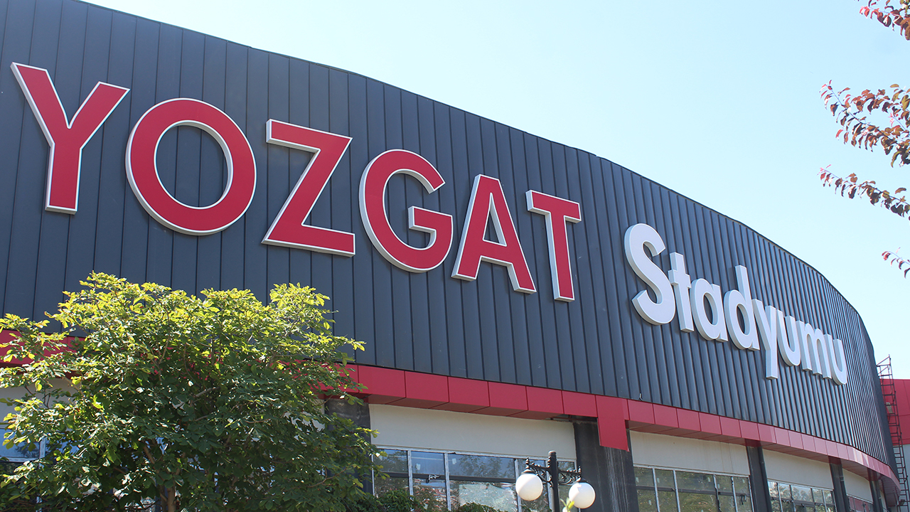 Yozgat Şehir Stadyumu Çorumluların gözünü açtı: Bizim de olmalı!