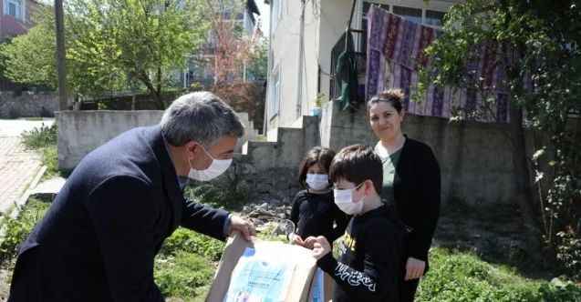 Başkan Şayir’den sağlık çalışanlarının çocuklarına erken 23 Nisan sürprizi