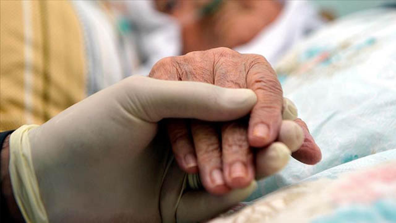 520 Bin Aileye 6 Milyar Liralık Destek: Evde Bakım Ödemeleri Başladı