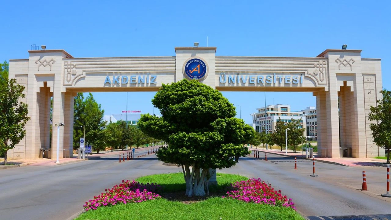 Yozgatlı Akademisyenlere Fırsat: Akdeniz Üniversitesi Öğretim Üyesi Alıyor