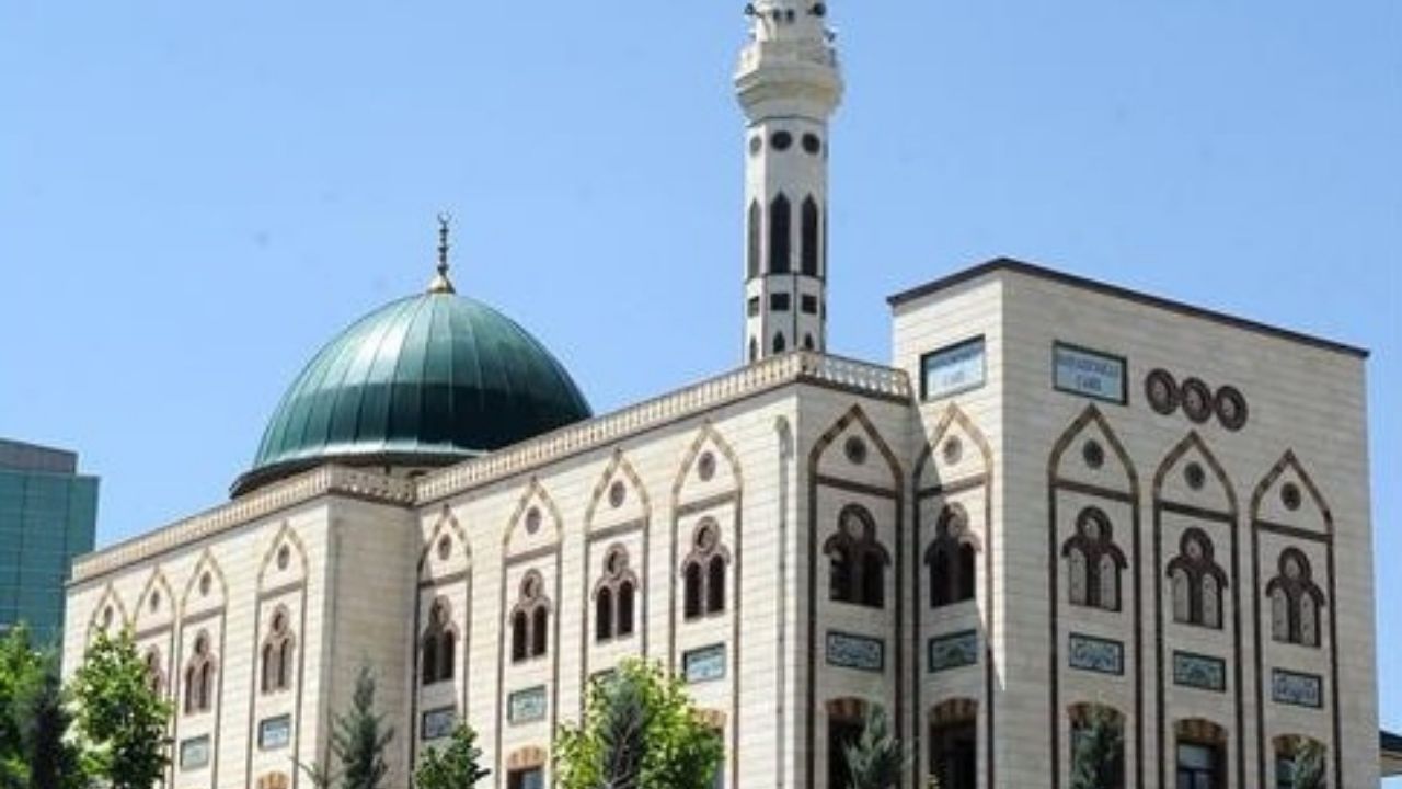 Ankara’nın Göz Bebeği: Mescid-i Nebevî’nin Küçültülmüş Hali Başyazıcıoğlu Camii