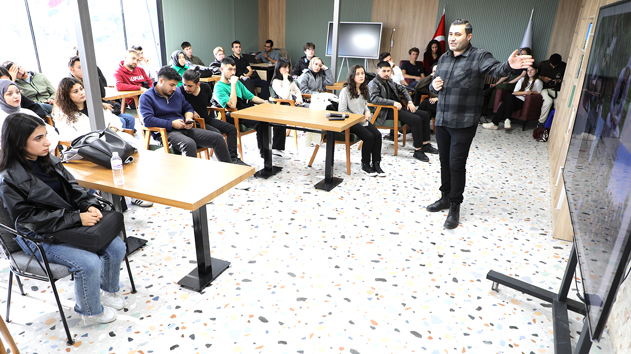 Yozgat Bozok Üniversitesi Bilim Kafe’de Erasmus Etkinliği