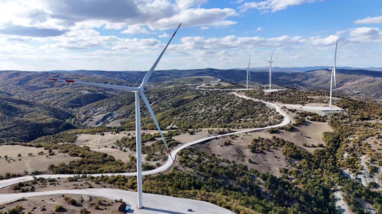 Yozgat’ta Temiz Enerji Dönemi: Eksim Enerji RES’i Faaliyete Geçirdi