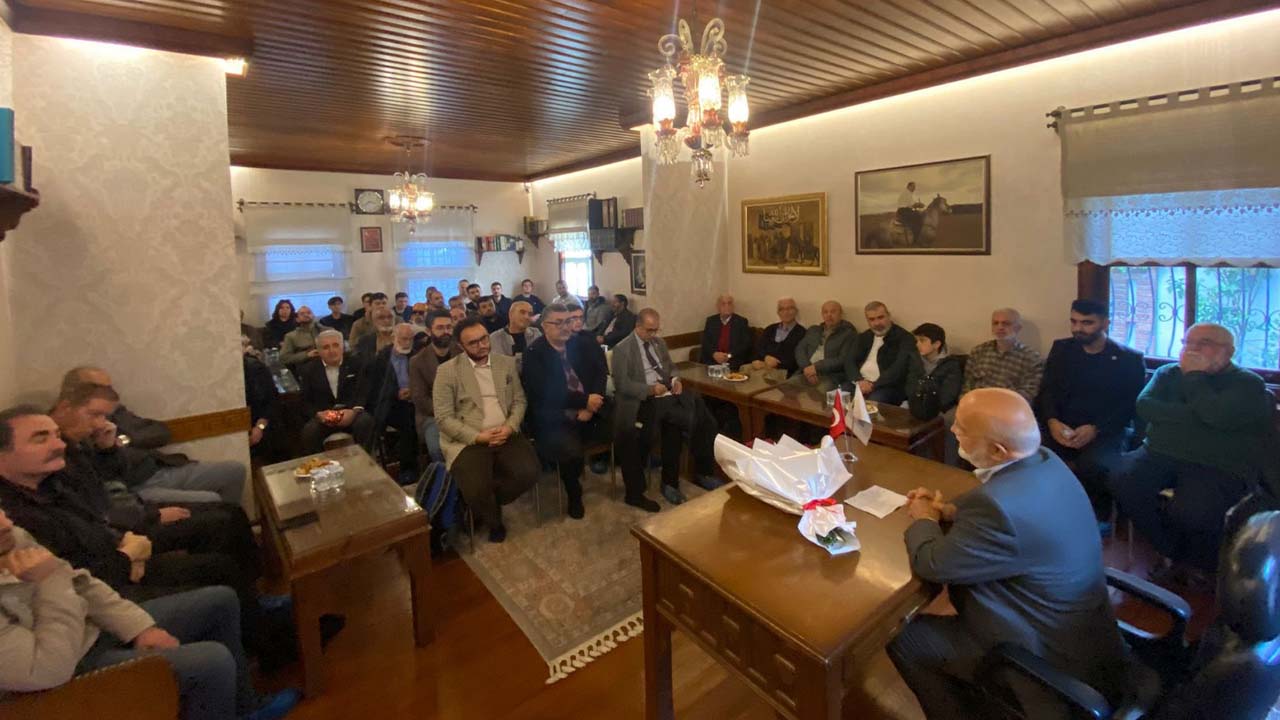 Ankara’da Gönüllerde Birlik Vakfı’nda Peygamber Sevgisi Anlatıldı