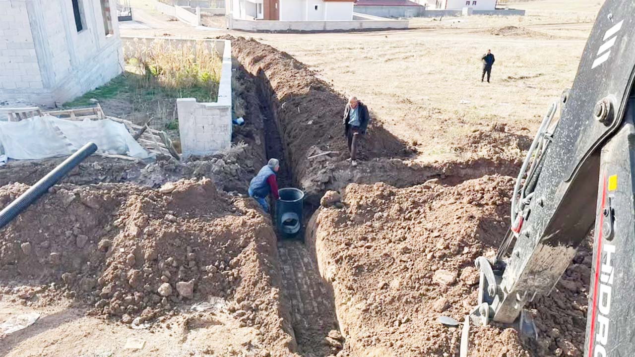 Kadışehri Belediyesi’nden Modern Altyapı Yatırımı: Dikilitaş’ta Çalışmalar Hızlandı